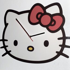 Hello Kitty Clock